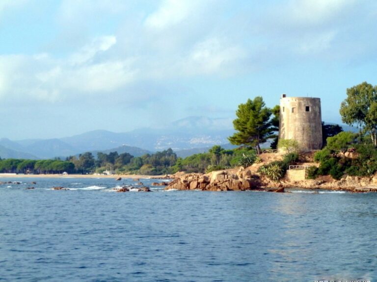 Sarazenerturm in Santa Maria Navarrese