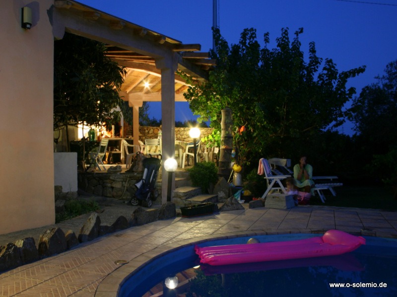 Mirte, Ferienhaus mit Garten und Pool