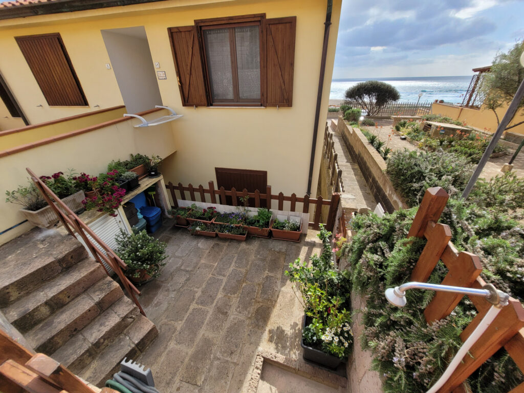 Der Garten der Ferienwohnung Aquamare in Porto Alabe