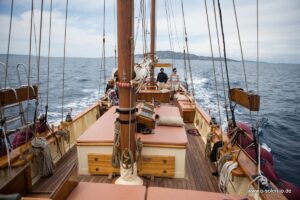 Segelschoner vor La Maddalena