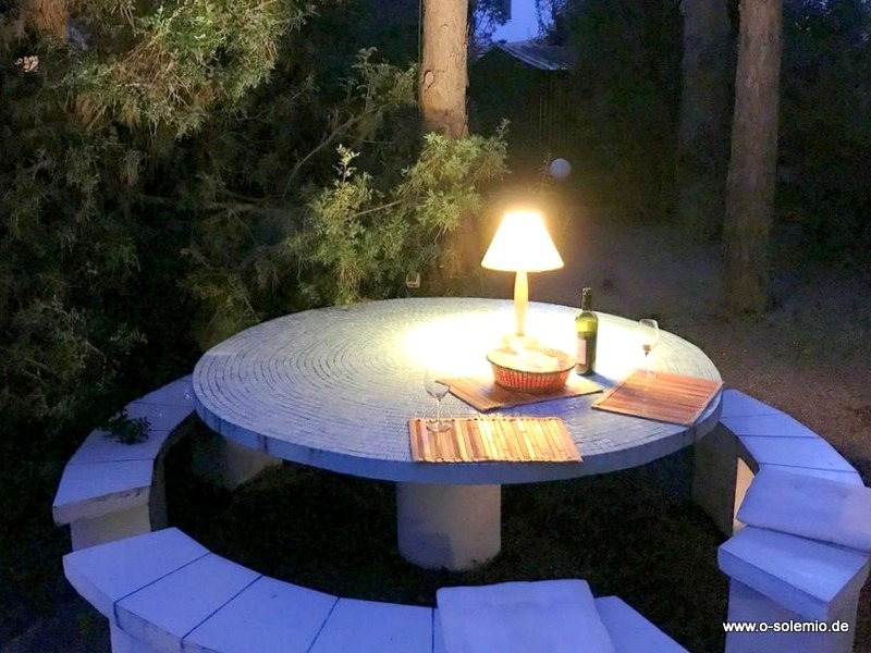 Neue Ferienhäuser: Santa Margherita di Pula, der Abend kann beginnen