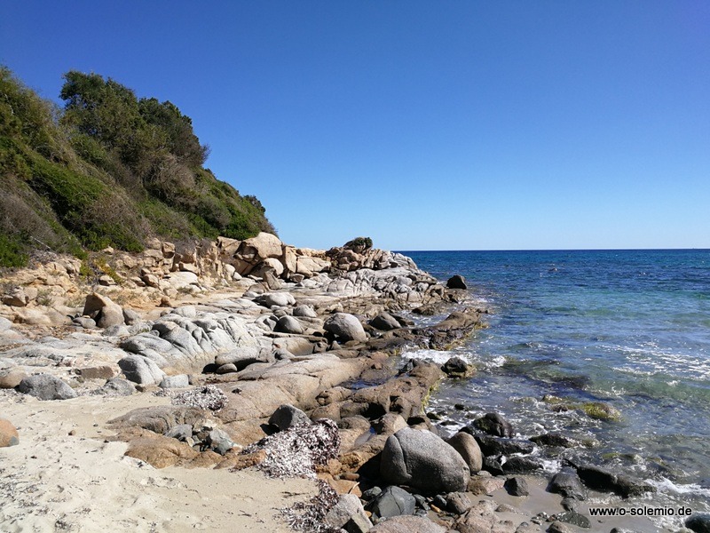 Klippen am Strand von Orri, bei Arbatax