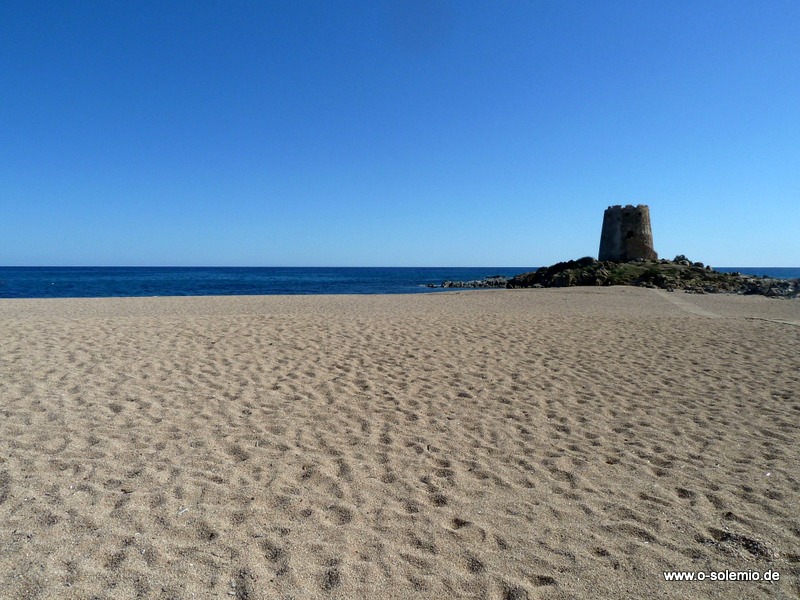 Turm am Strand von Bari Sardo