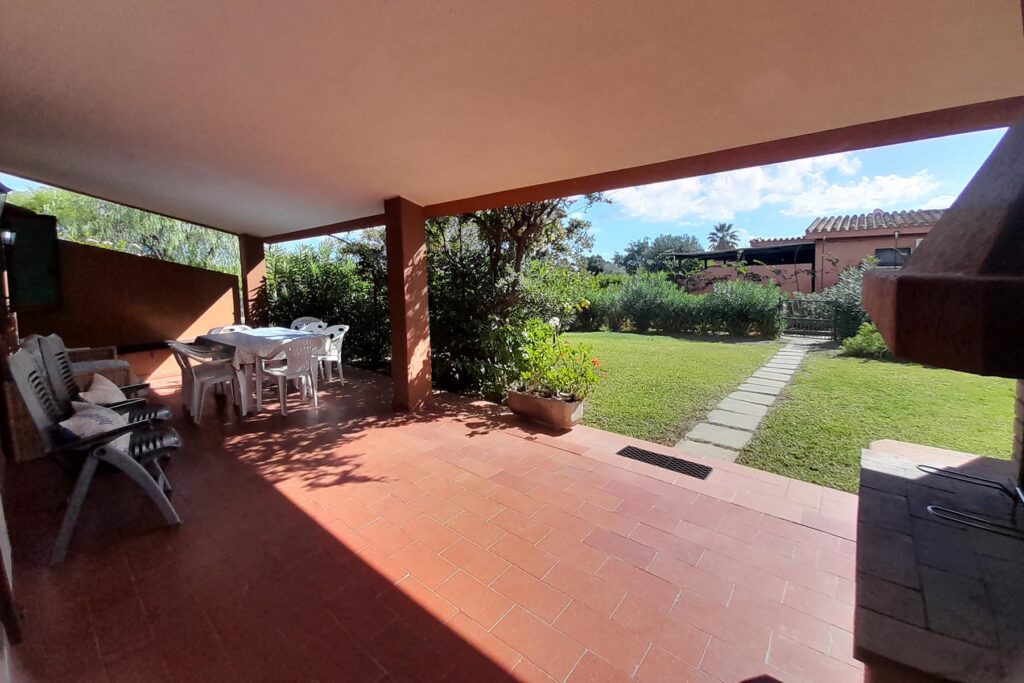 die-Terrasse-des-Hauses