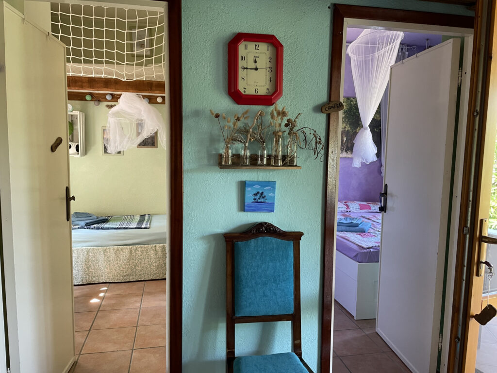 Zwei Schlafzimmer im Ferienhaus Giardino-al-mare-rena-majore