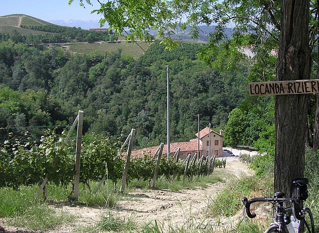 Locanda_mit_fahrrad.jpg