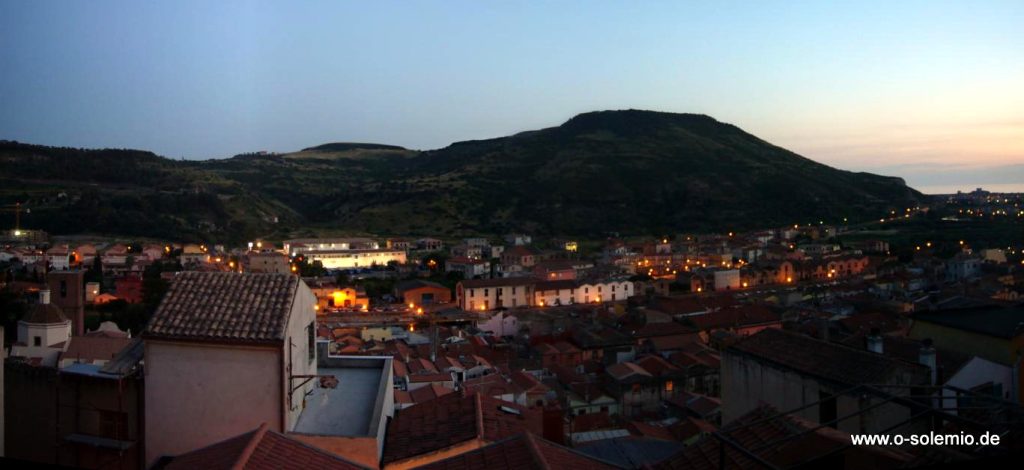 panorama bosa nacht